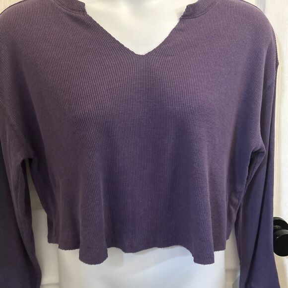 Wild Fable Women’s XL Purple Cropped Waffle Knit Thermal Long Sleeve Top NWT - Picture 12 of 16